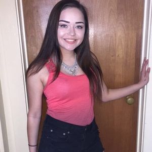 Meet your Posher, Julie